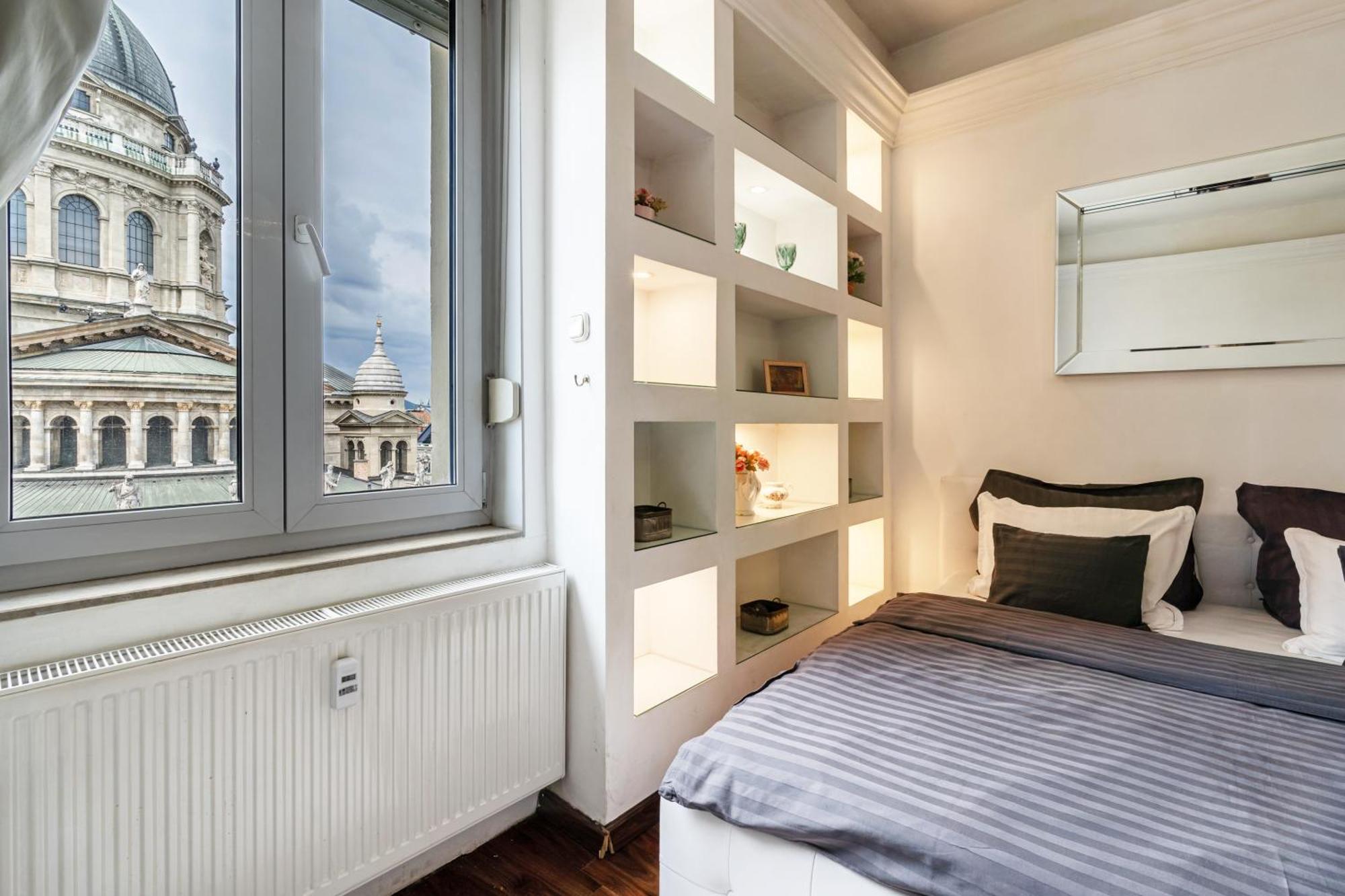 Apartment Amora Homes Basilica And Castle View Luxury Suite, Free Parking Reservation Needed *